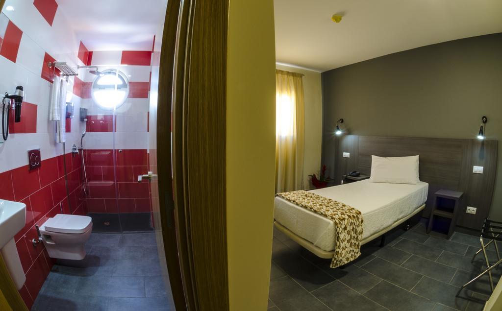 Hotel Puerto Canteras Las Palmas de Gran Canaria Room photo